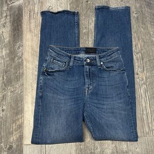 TIGER OF SWEDEN JEANS ‘AMY’ FACTORY DISTRESSED LADIES SIZE 27